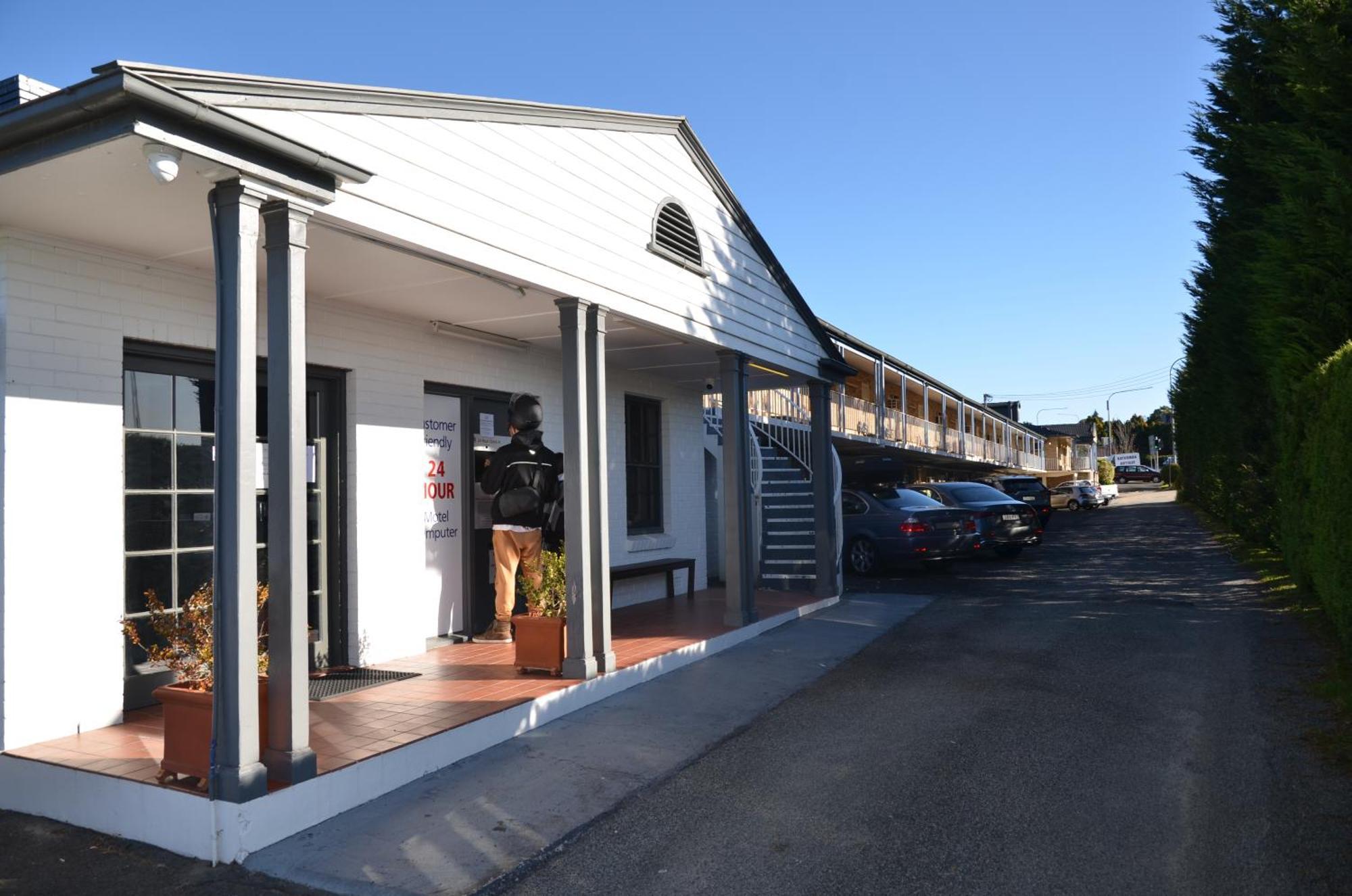 קטומבה Blue Mountains Highway Motel מראה חיצוני תמונה